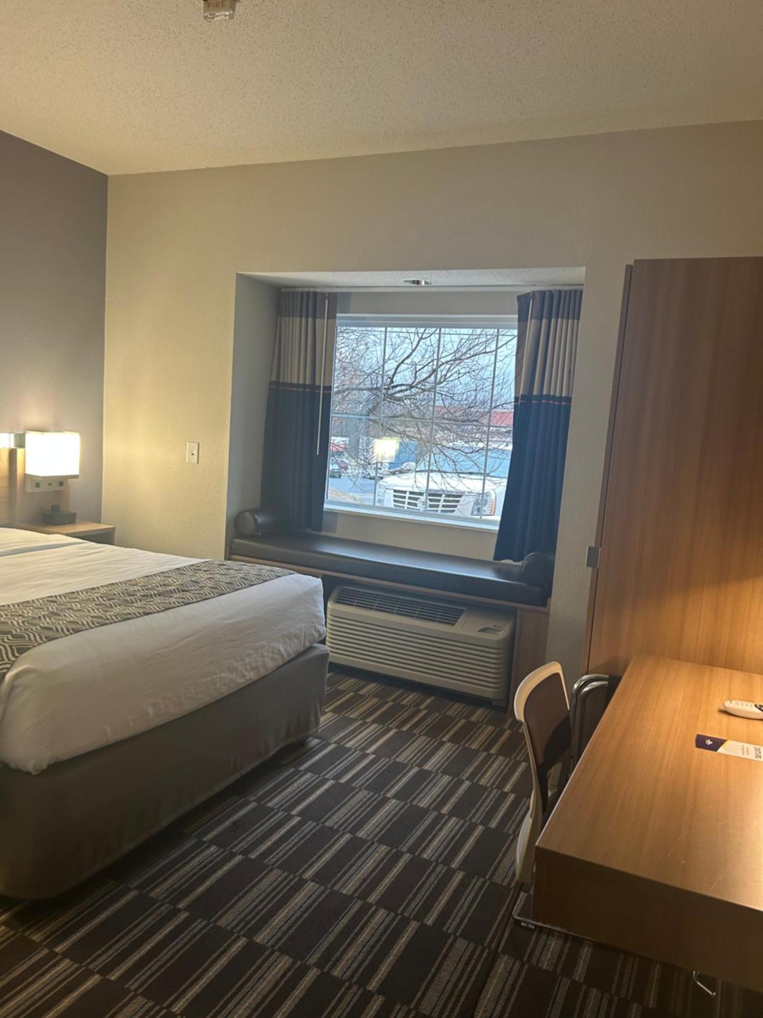 Microtel Inn & Suites By Wyndham Lynchburg Eksteriør billede